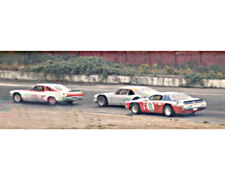 Don Hall #01, Don Dowdy #1 Tommy Waller #17