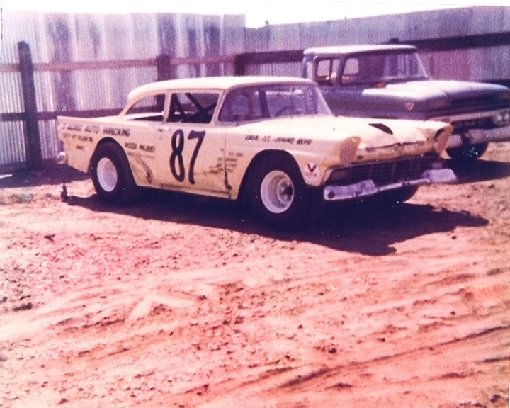 Gordy Rivenburg / Jatzen Beach 1968