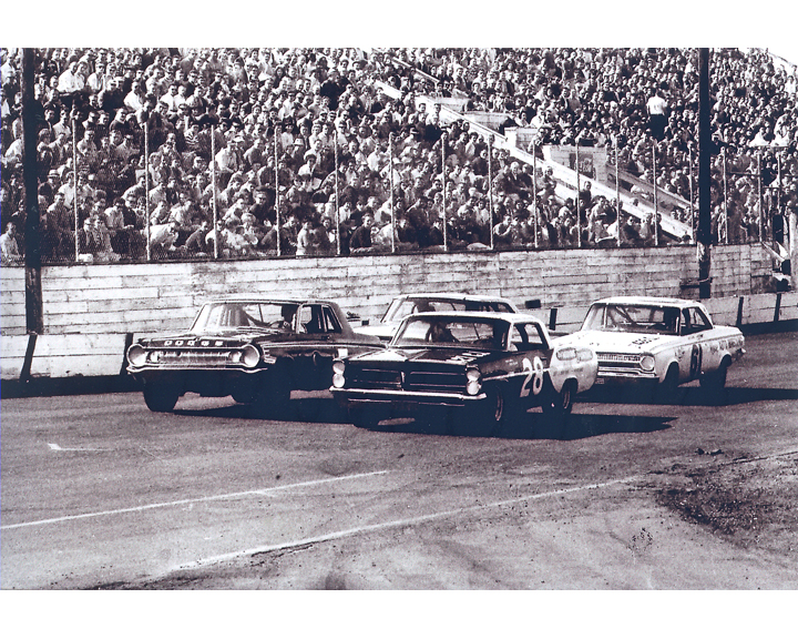 Kuzie Kuzmanich #28,Dick Bown #61 Jack McCoy & Bill Amick(outside)